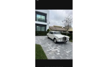 Rolls-royce-Silver-shadow-1971-pearl-white-tan