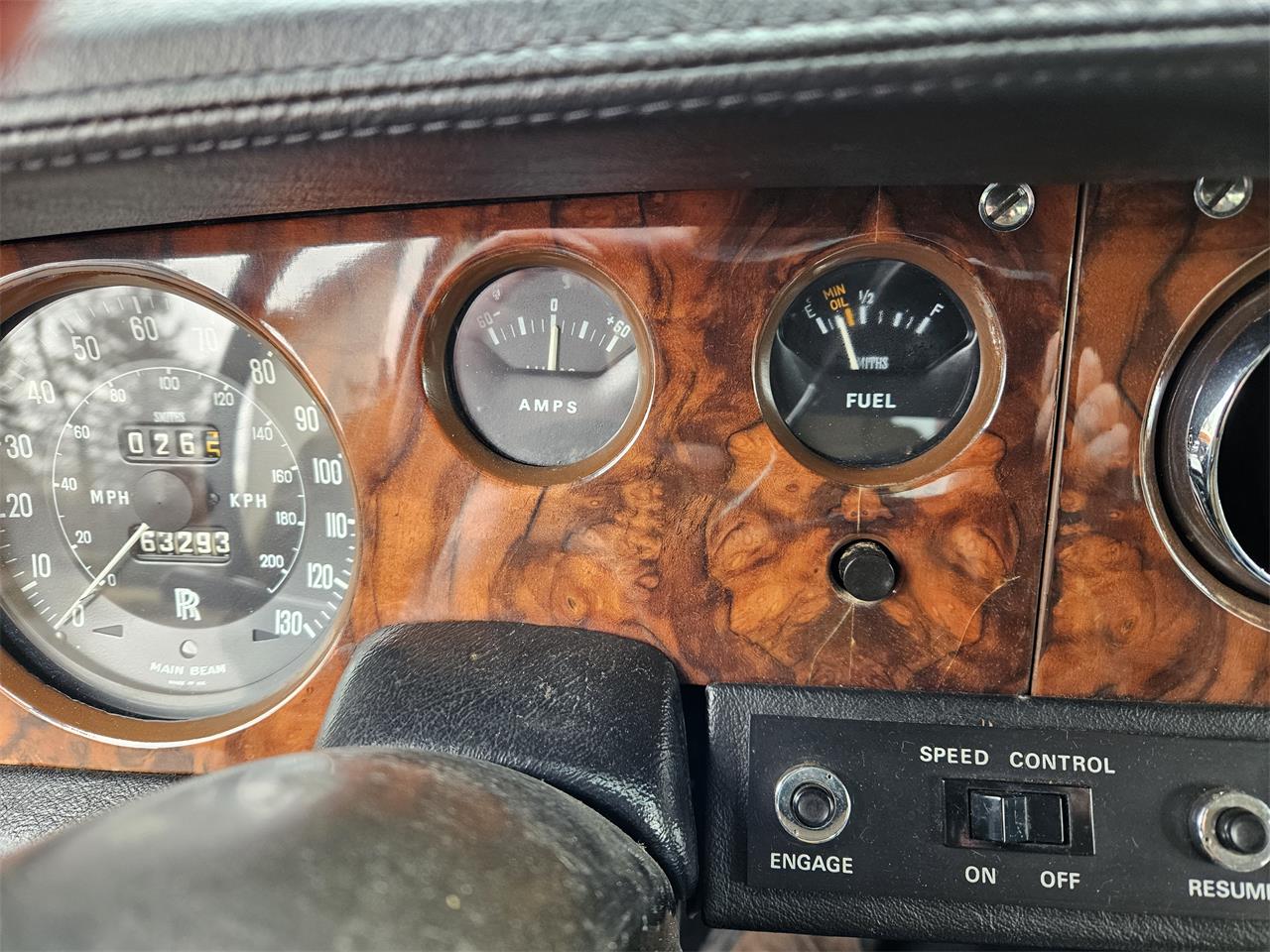 Rolls-royce-Silver-shadow-1974-Silver-Black-15
