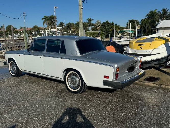 Rolls-royce-Silver-shadow-1979-Two-Tone-SilverWhit-1