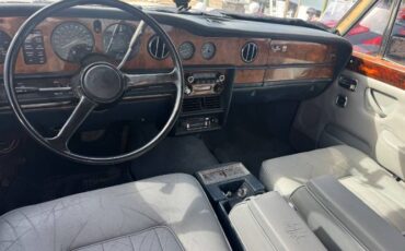 Rolls-royce-Silver-shadow-1979-Two-Tone-SilverWhit-5