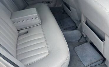 Rolls-royce-Silver-shadow-1979-Two-Tone-SilverWhit-7