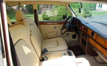 Rolls-royce-Silver-shadow-ii-1979-COGNAC-amp-CHAMPAGNE-PARCHMENT-BRN-PIPING-1