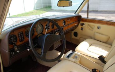 Rolls-royce-Silver-shadow-ii-1979-COGNAC-amp-CHAMPAGNE-PARCHMENT-BRN-PIPING-14
