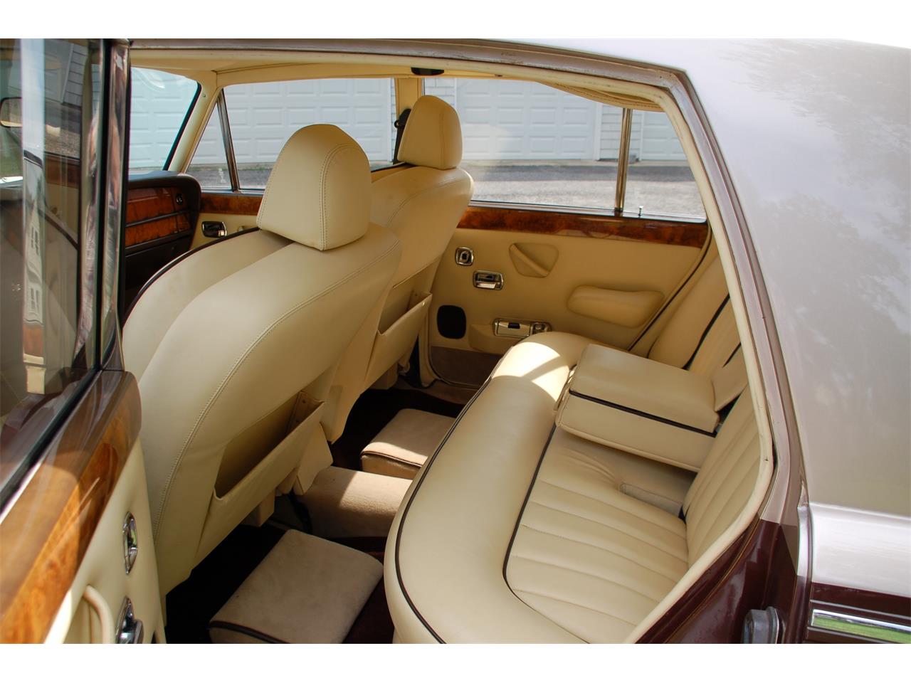Rolls-royce-Silver-shadow-ii-1979-COGNAC-amp-CHAMPAGNE-PARCHMENT-BRN-PIPING-15