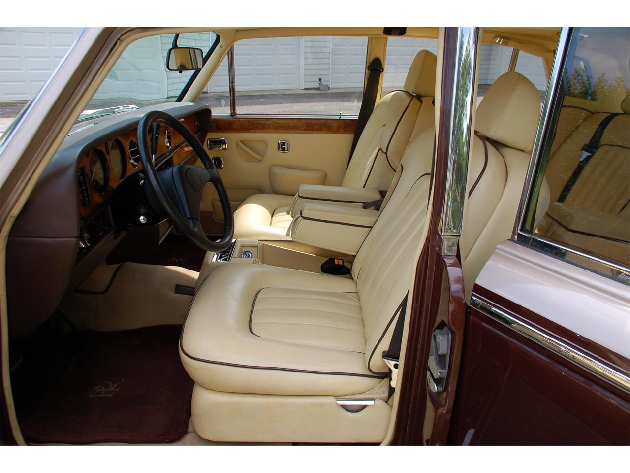 Rolls-royce-Silver-shadow-ii-1979-COGNAC-amp-CHAMPAGNE-PARCHMENT-BRN-PIPING-27