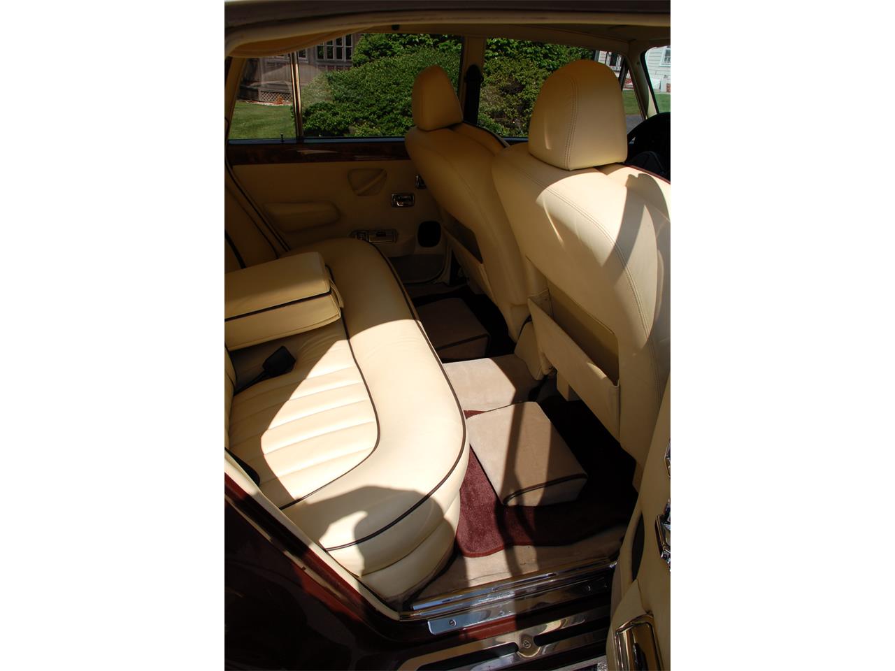 Rolls-royce-Silver-shadow-ii-1979-COGNAC-amp-CHAMPAGNE-PARCHMENT-BRN-PIPING-5