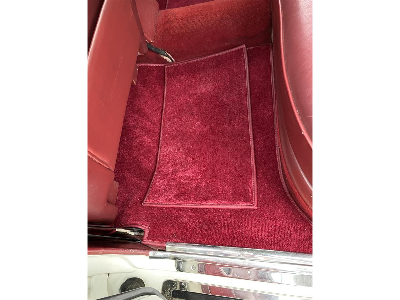 Rolls-royce-Silver-shadow-ii-1980-English-White-Burgundy-Red-14