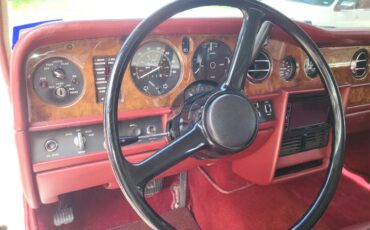 Rolls-royce-Silver-shadow-ii-1980-English-White-Burgundy-Red-17