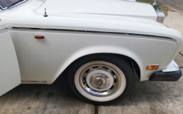 Rolls-royce-Silver-shadow-ii-1980-English-White-Burgundy-Red-2