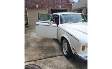 Rolls-royce-Silver-shadow-ii-1980-English-White-Burgundy-Red-26