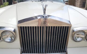 Rolls-royce-Silver-shadow-ii-1980-English-White-Burgundy-Red-29