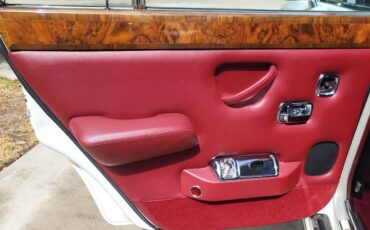 Rolls-royce-Silver-shadow-ii-1980-English-White-Burgundy-Red-45