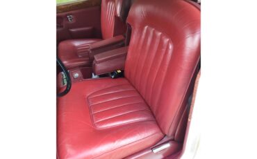 Rolls-royce-Silver-shadow-ii-1980-English-White-Burgundy-Red-48