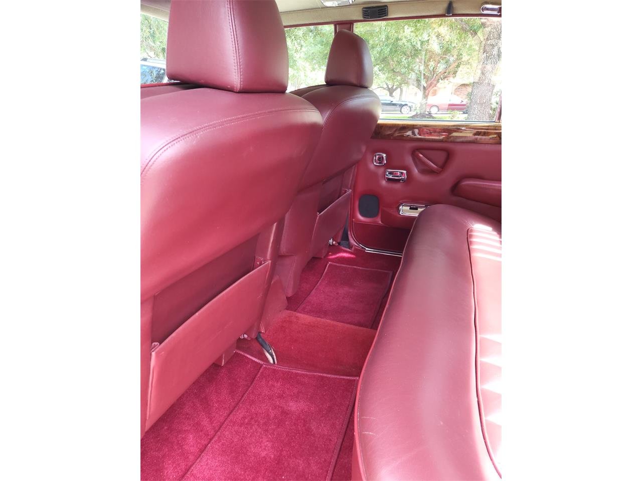 Rolls-royce-Silver-shadow-ii-1980-English-White-Burgundy-Red-61