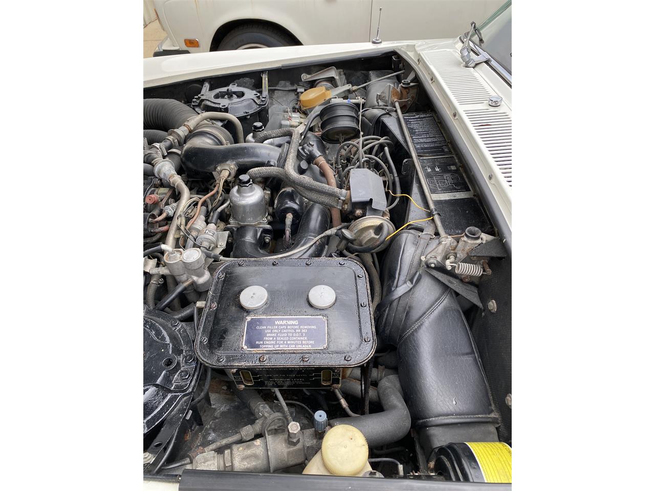 Rolls-royce-Silver-shadow-ii-1980-English-White-Burgundy-Red-70