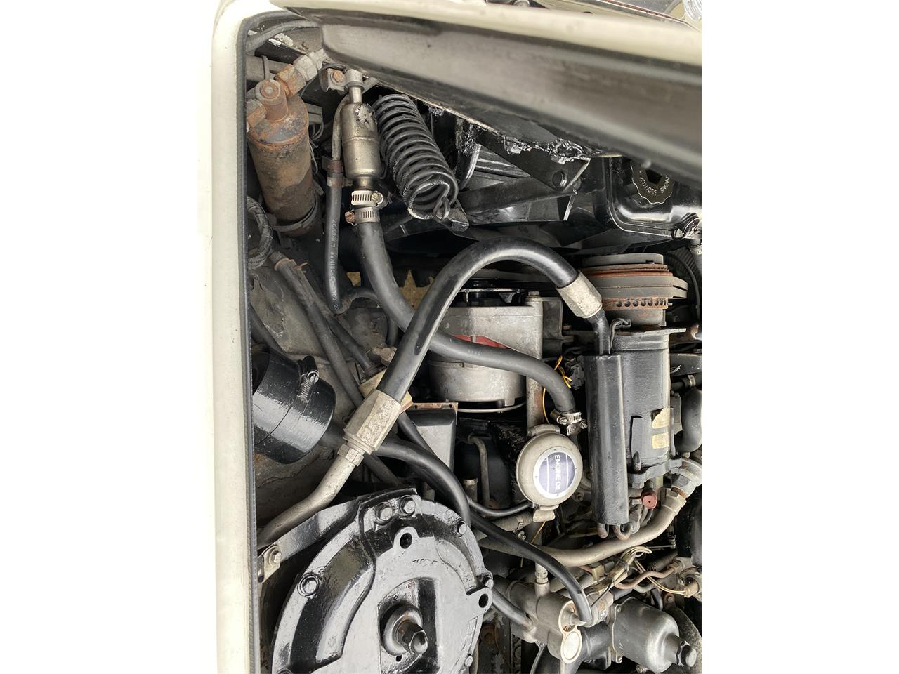 Rolls-royce-Silver-shadow-ii-1980-English-White-Burgundy-Red-72