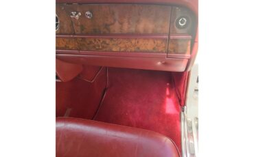 Rolls-royce-Silver-shadow-ii-1980-English-White-Burgundy-Red-8