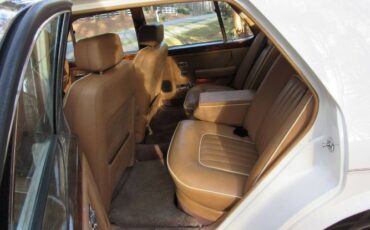 Rolls-royce-Silver-spirit-1986-White-Brown-1