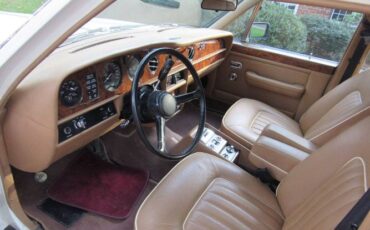 Rolls-royce-Silver-spirit-1986-White-Brown-2