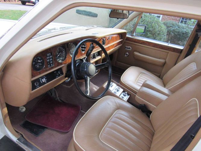 Rolls-royce-Silver-spirit-1986-White-Brown-3