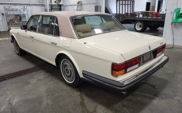 Rolls-royce-Silver-spur-1986-3