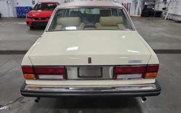 Rolls-royce-Silver-spur-1986-4