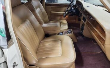 Rolls-royce-Silver-spur-1986-6