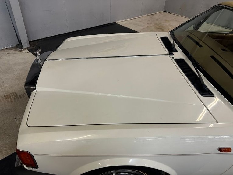 Rolls-royce-Silver-spur-1987-White-Beige-10
