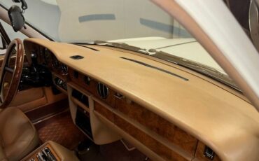 Rolls-royce-Silver-spur-1987-White-Beige-17