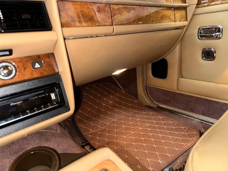 Rolls-royce-Silver-spur-1987-White-Beige-24