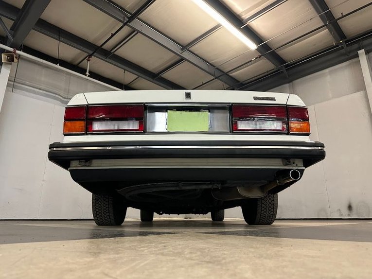 Rolls-royce-Silver-spur-1987-White-Beige-29