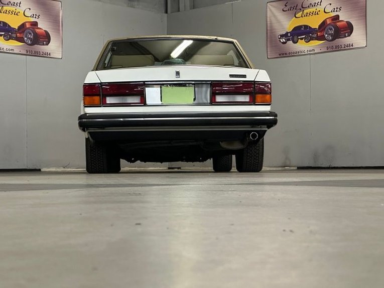 Rolls-royce-Silver-spur-1987-White-Beige-41