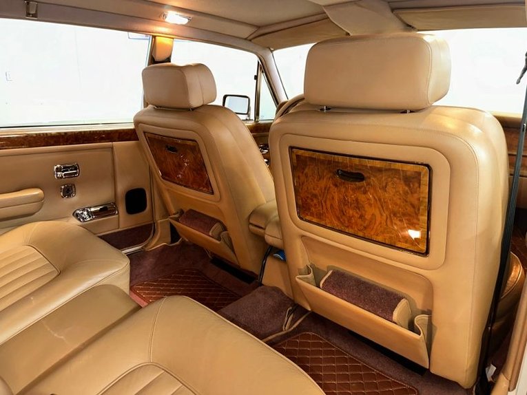 Rolls-royce-Silver-spur-1987-White-Beige-8