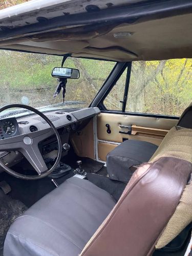 Rover-1978-Artic-White-9
