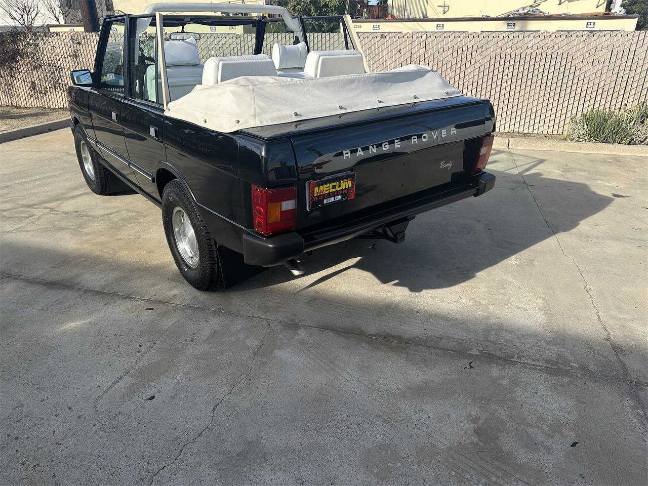 Rover-Country-1992-Black-White-11