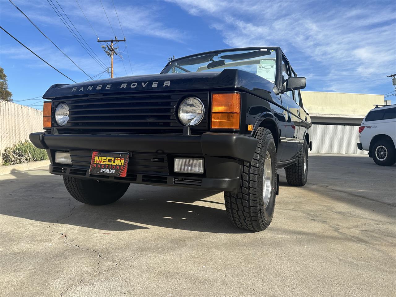 Rover-Country-1992-Black-White-9