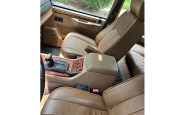 Rover-Country-1995-White-Tan-10