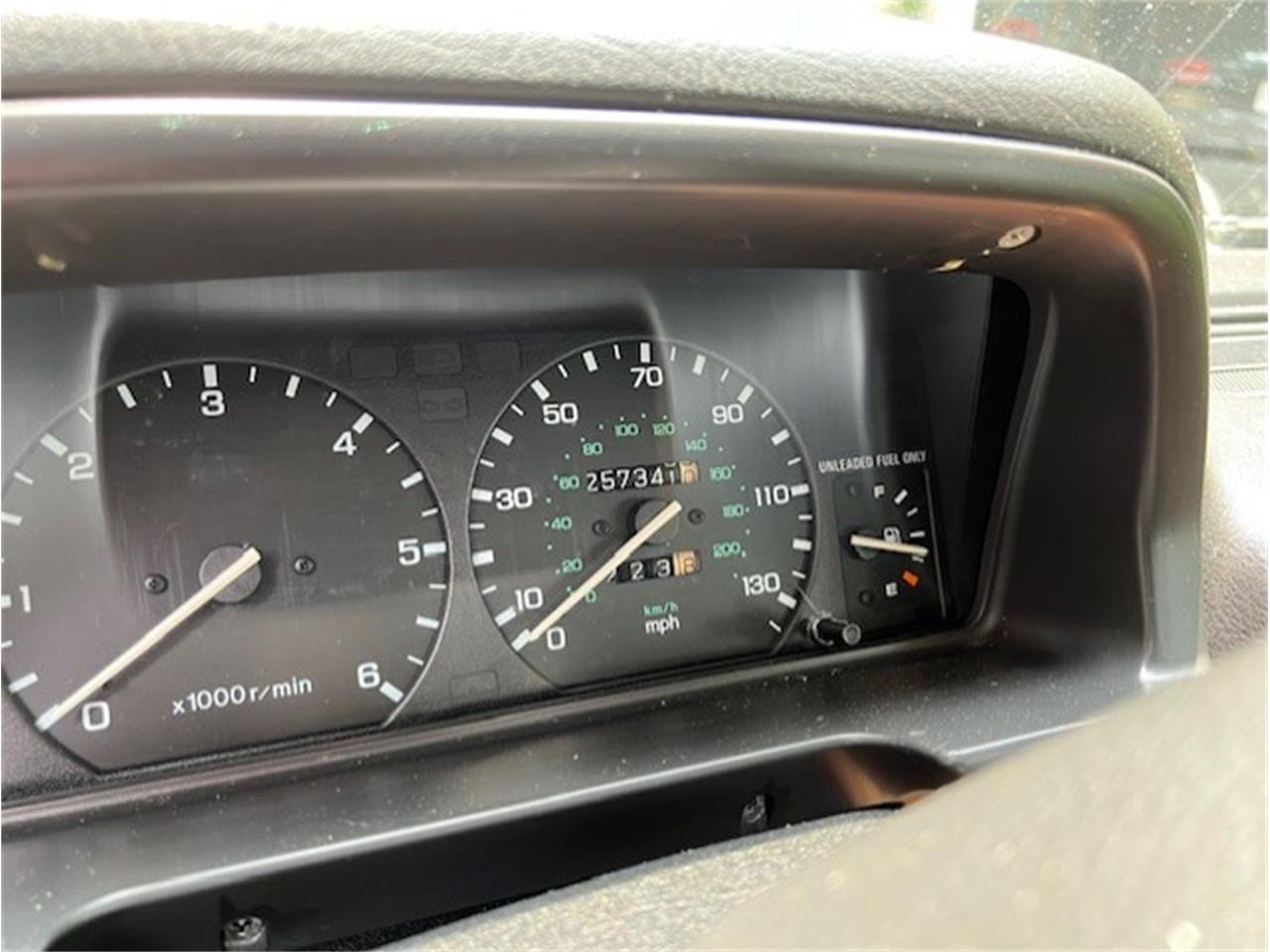 Rover-Country-1995-White-Tan-11