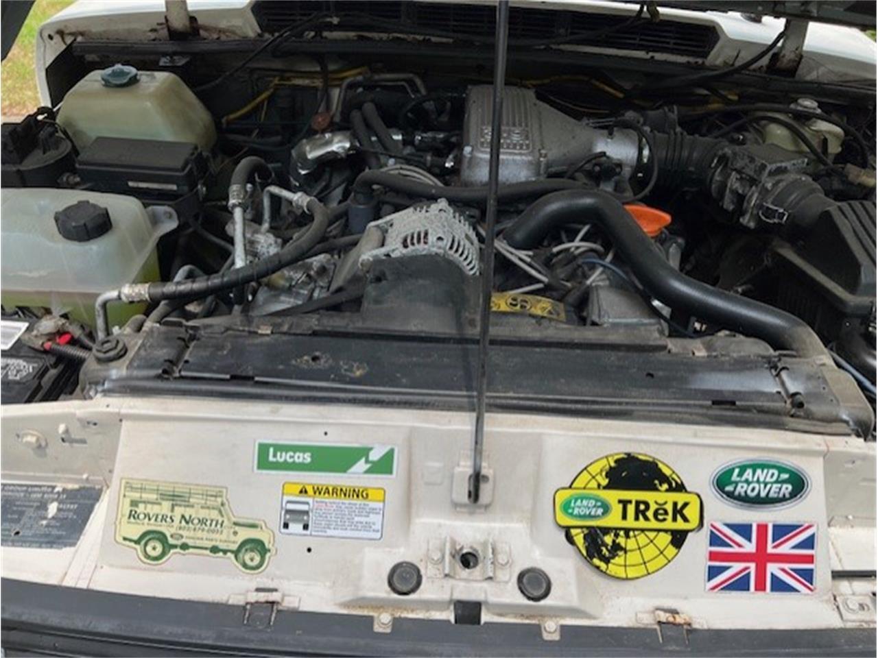 Rover-Country-1995-White-Tan-13