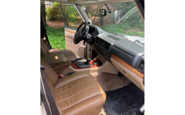 Rover-Country-1995-White-Tan-8