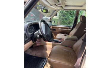 Rover-Country-1995-White-Tan-9