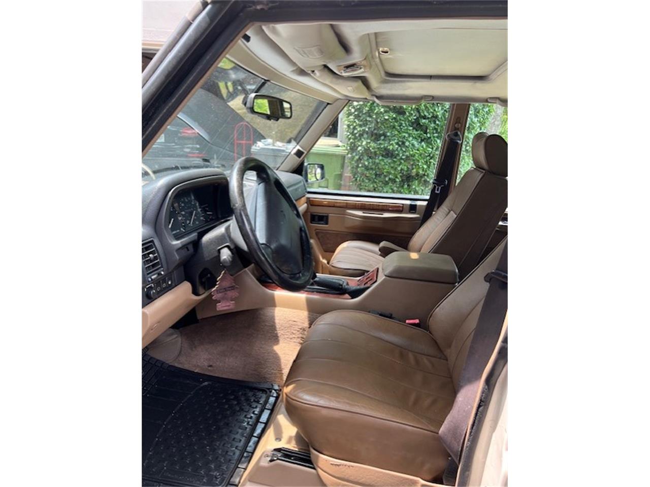 Rover-Country-1995-White-Tan-9