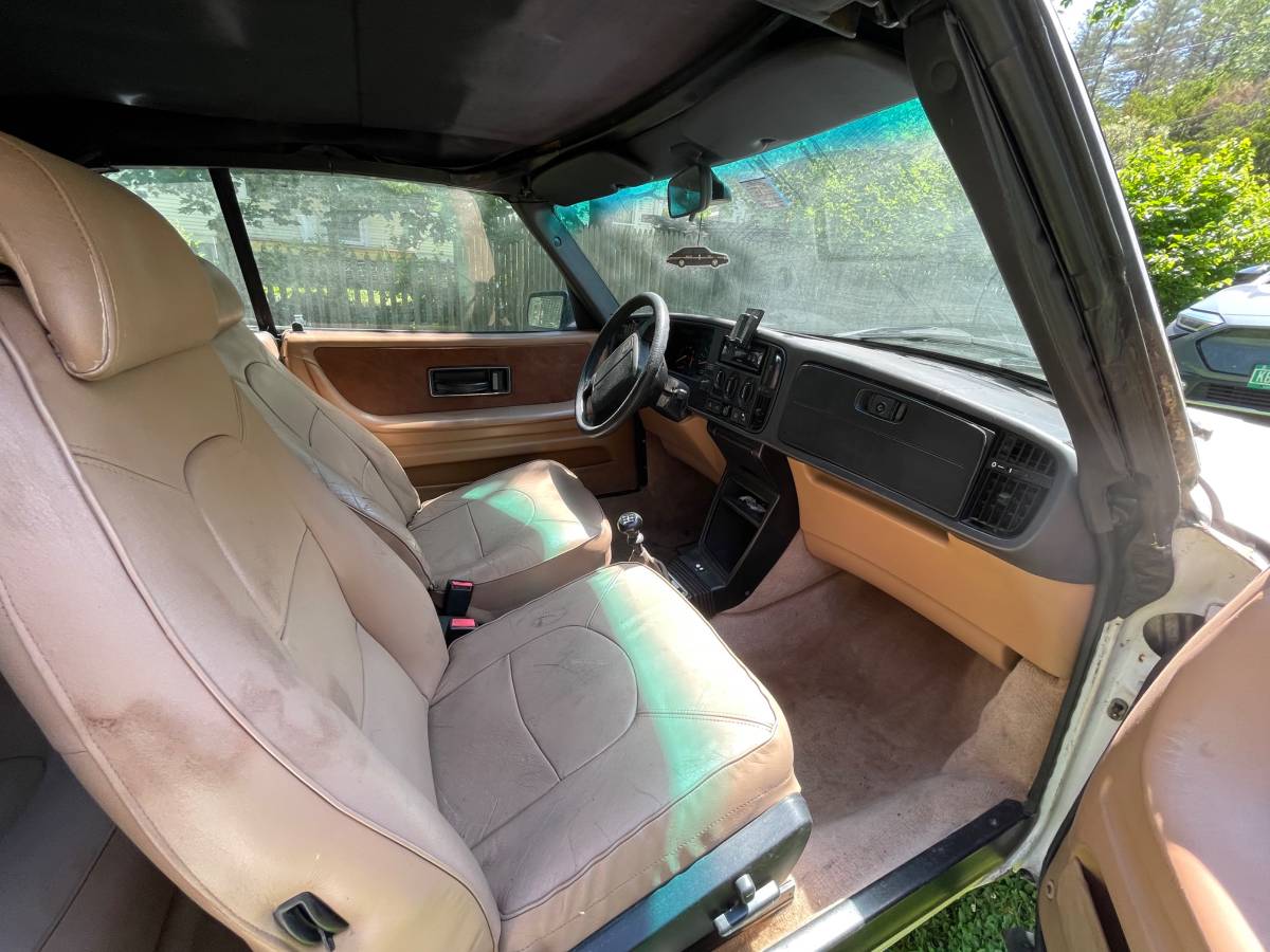 Saab-900-s-1992-white-1