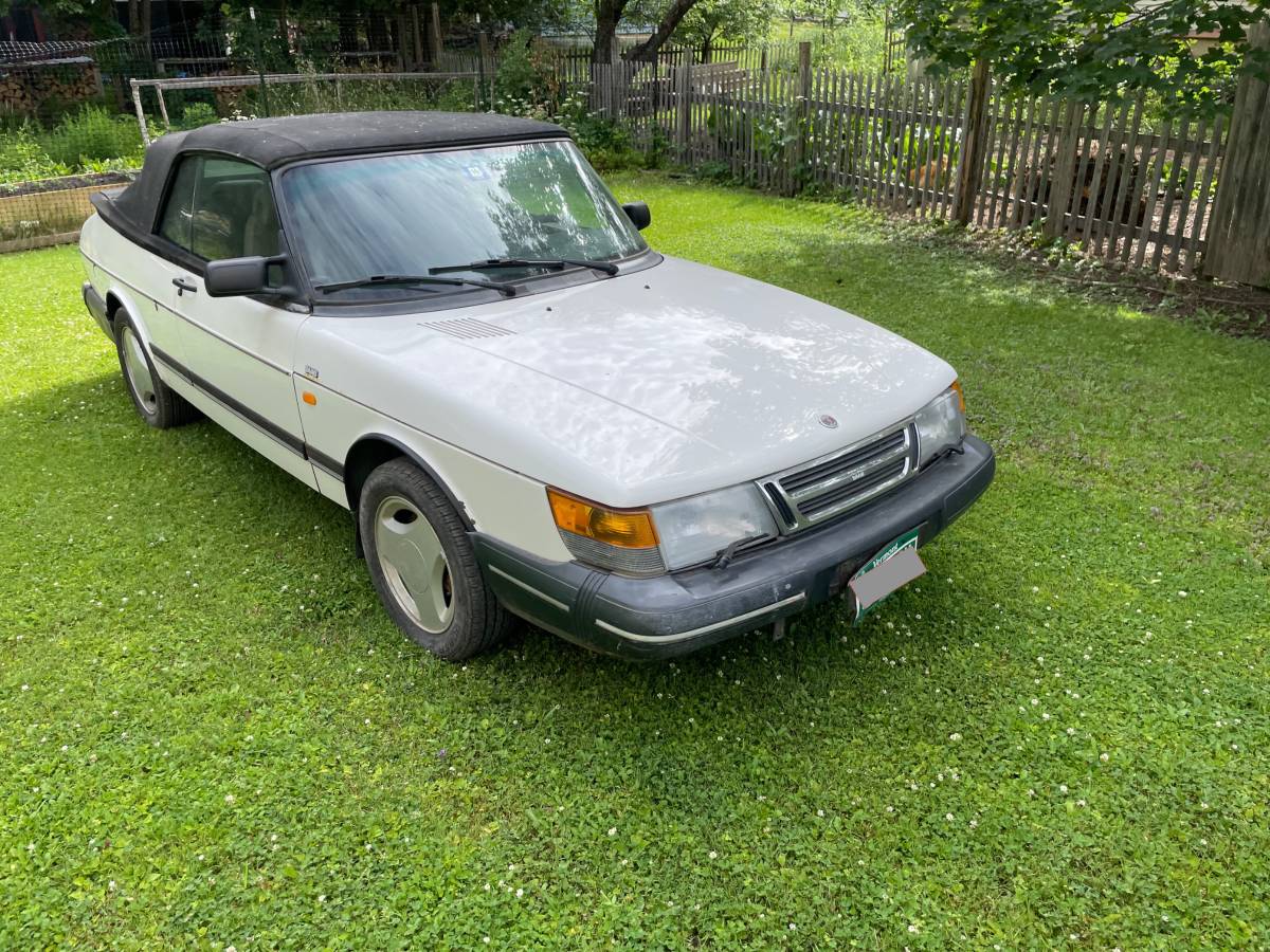Saab-900-s-1992-white