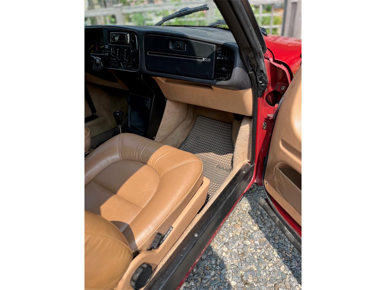Saab-900-turbo-1987-Red-Tan-3
