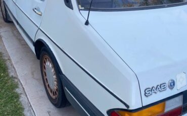 Saab-900s-1989-white-2