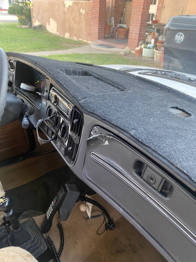Saab-900s-1989-white-5