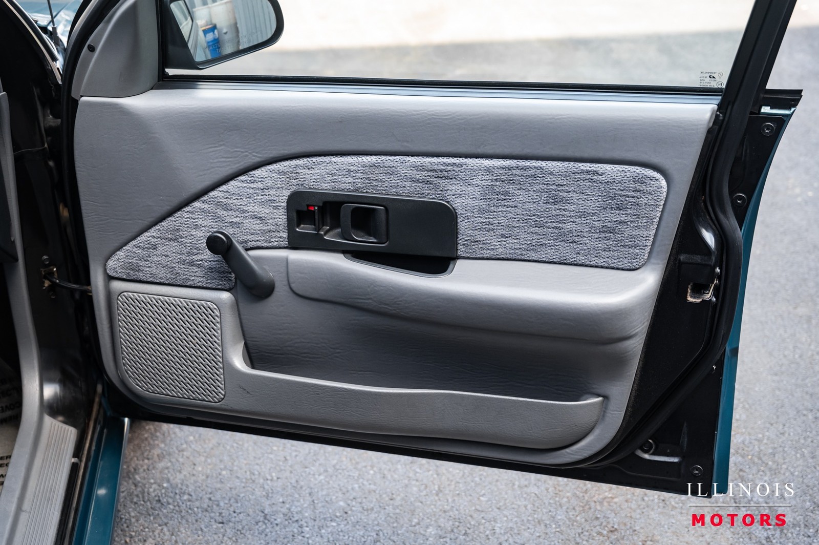 Saturn-S-Series-1994-Sedan-35