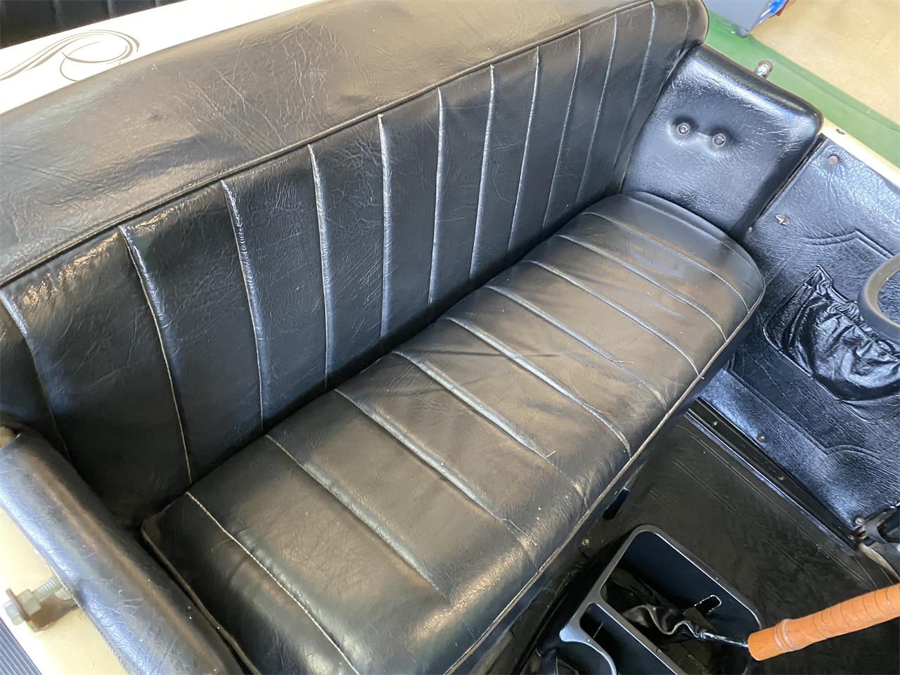 Shay-Roadster-1980-TAN-BLACK-17