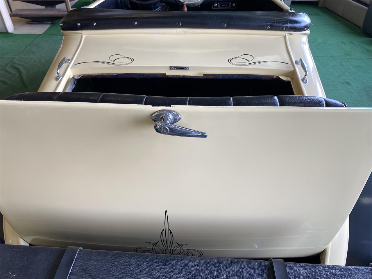 Shay-Roadster-1980-TAN-BLACK-20
